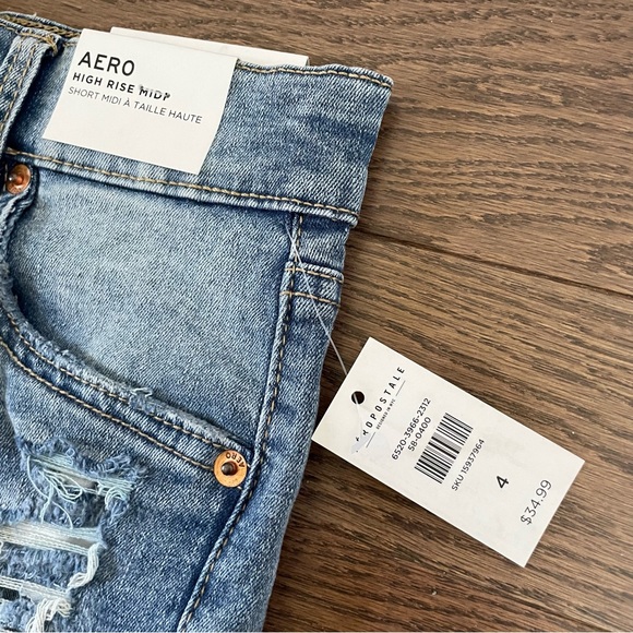 Aeropostale Stretchy High Rise Shorts - Medium Wash - Distressed - Raw Hem - NWT - Picture 7 of 12